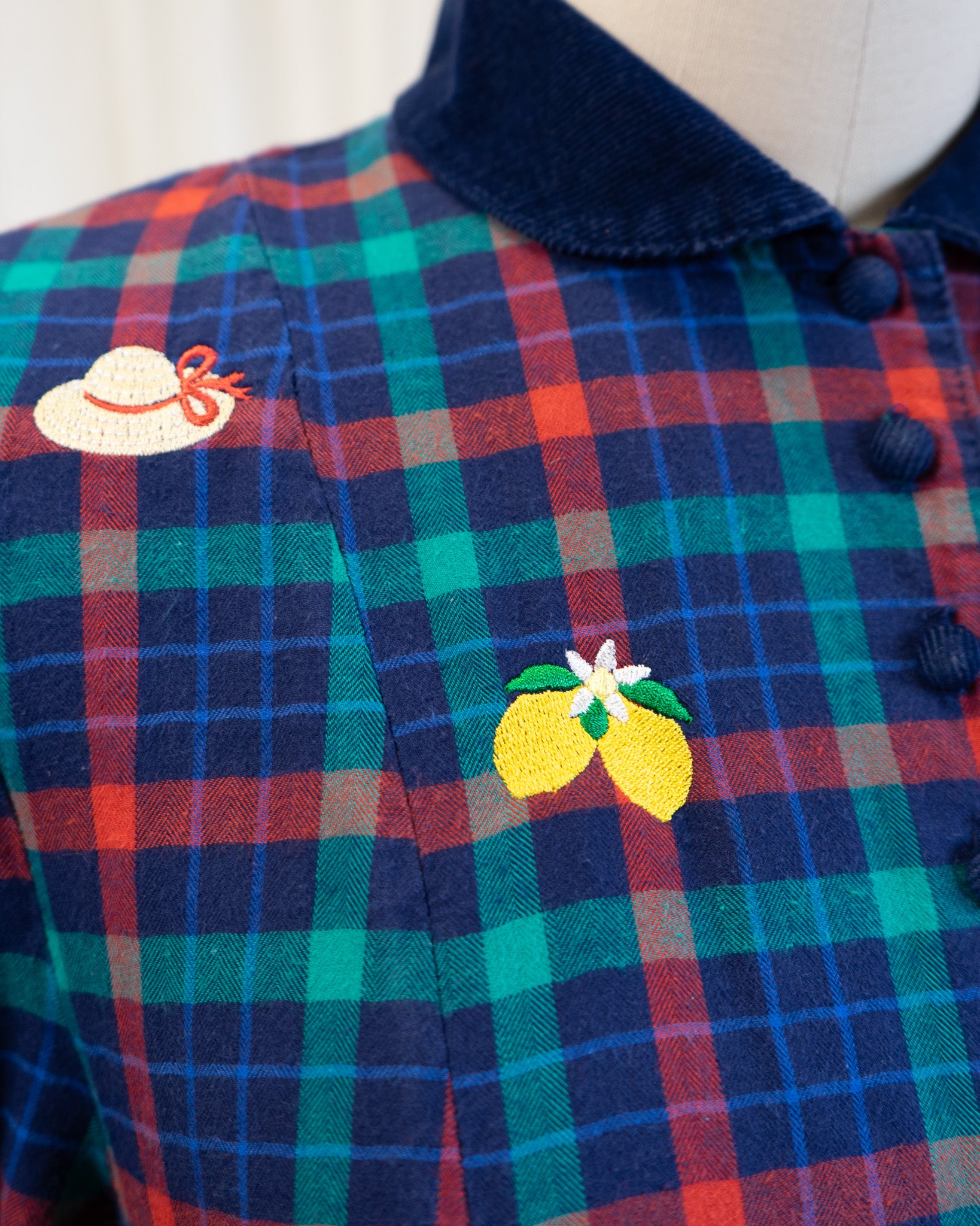 00s "Farmer's Market" Embroidered Eddie Bauer Plaid & Corduroy Dress