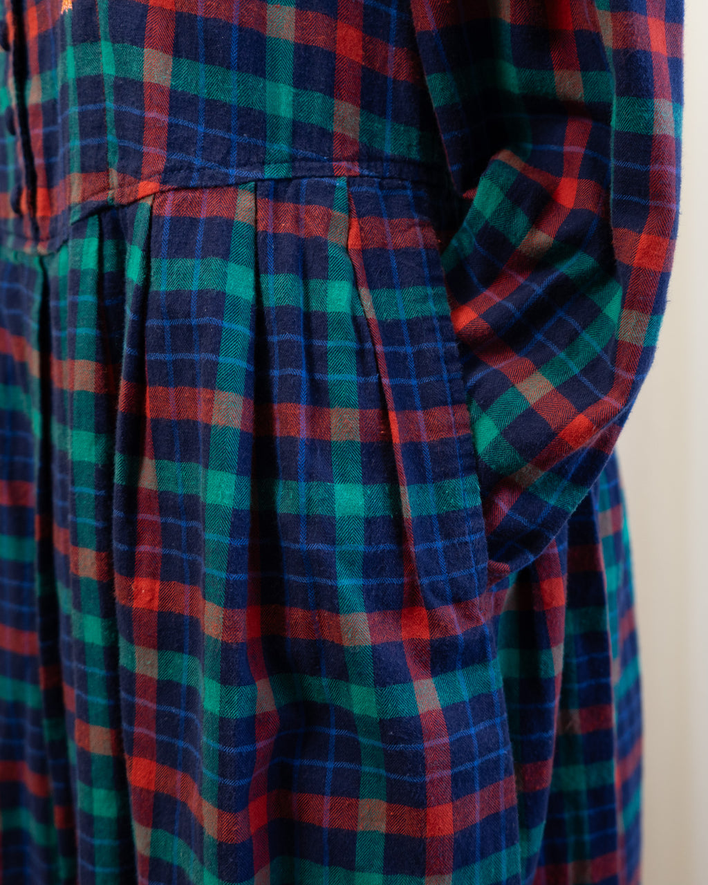 00s "Farmer's Market" Embroidered Eddie Bauer Plaid & Corduroy Dress