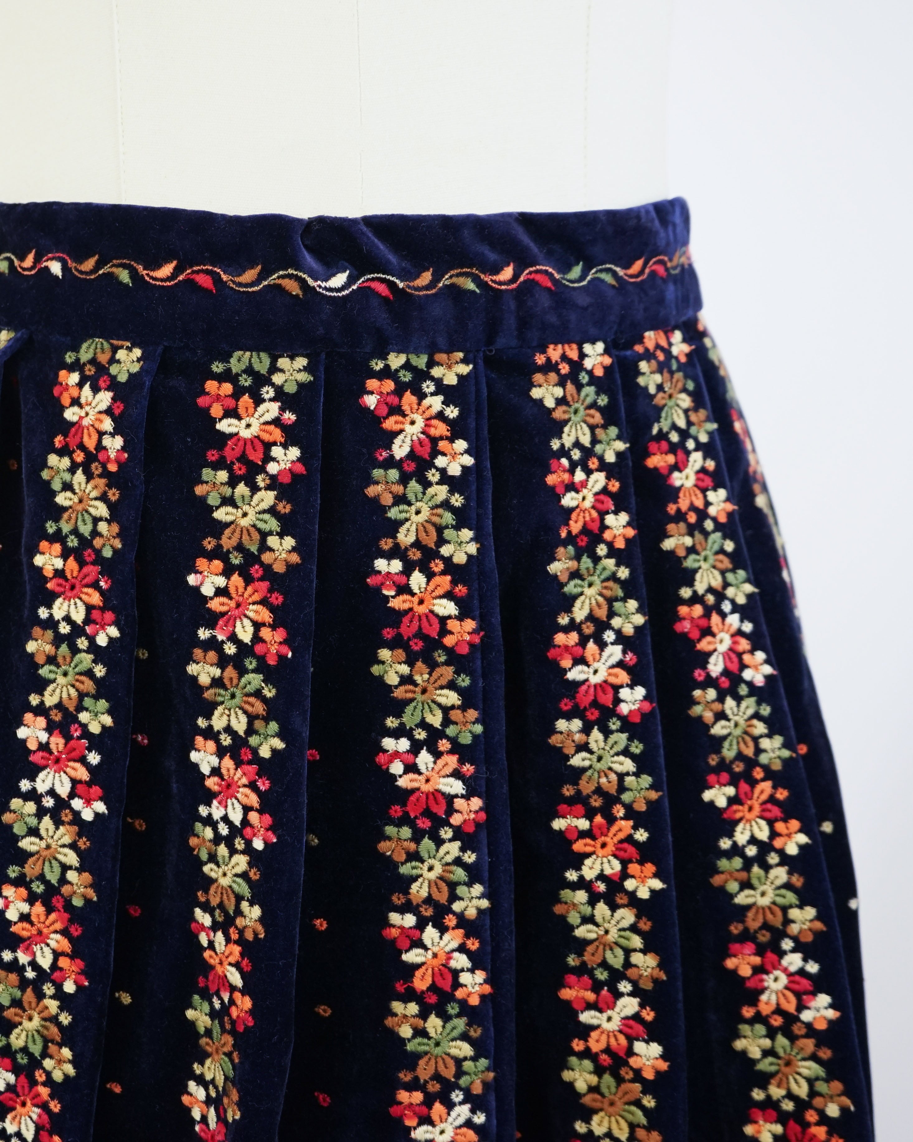1970s Velvet Floral Embroidered Eyelet Skirt