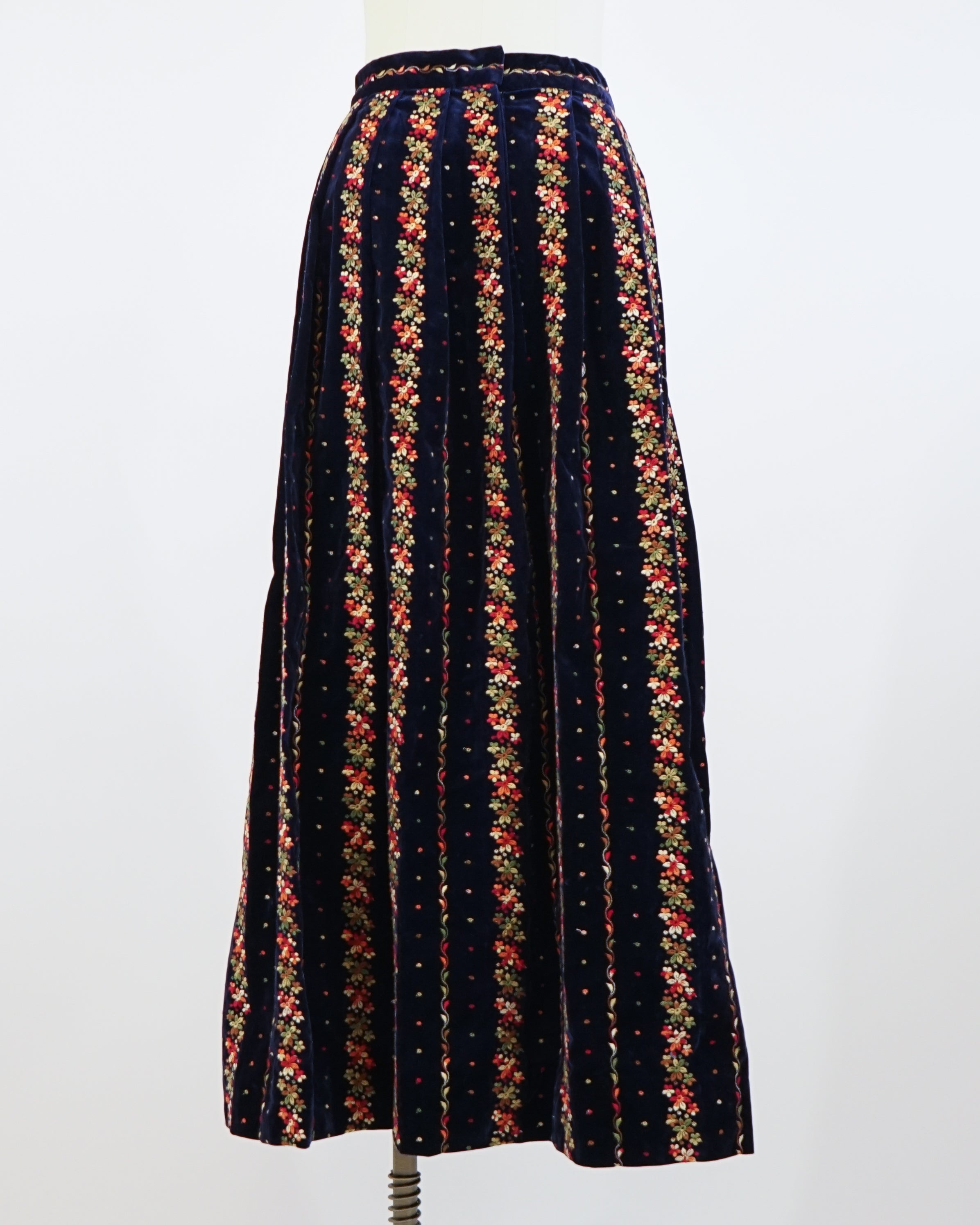 1970s Velvet Floral Embroidered Eyelet Skirt
