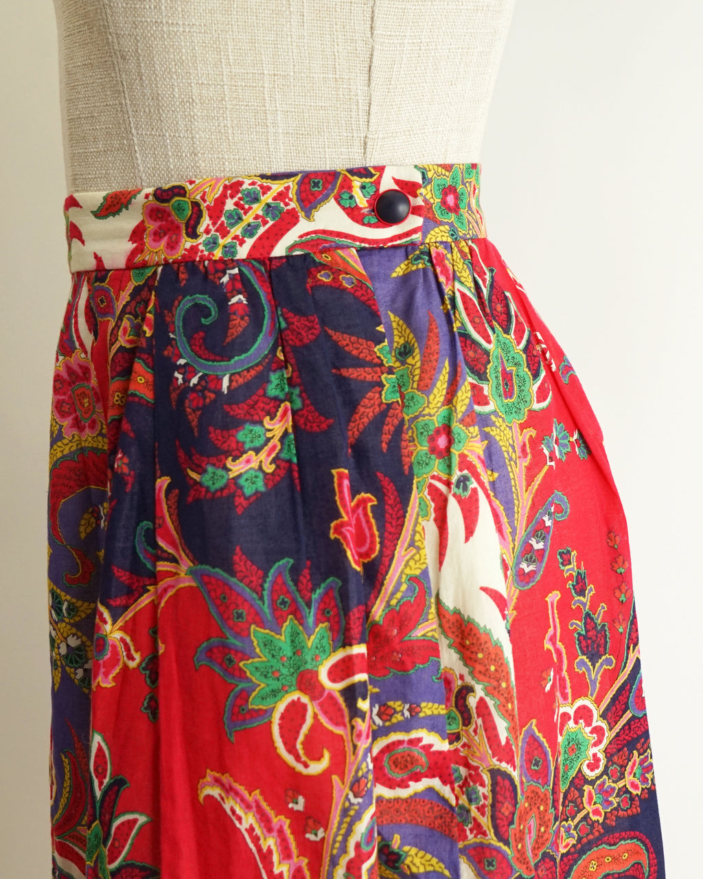 80s Carlisle Fuchsia Purple Paisley Large Print Skirt