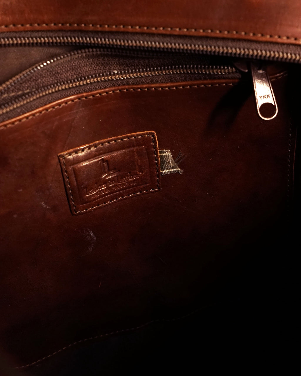 90s Dark Brown Etched Leather Tote Bag w Multiple Straps