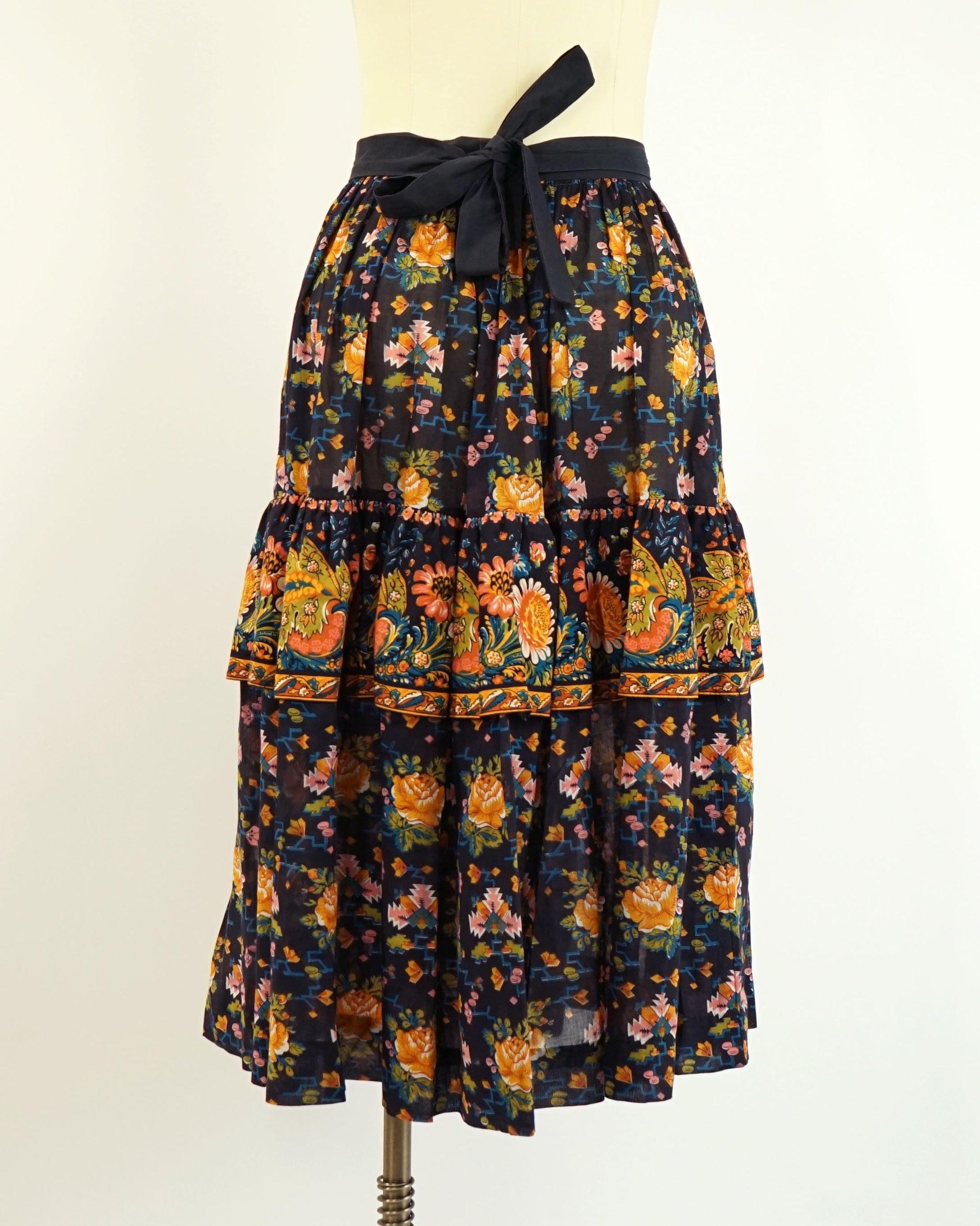 1970s Pierre Deux Souleiado Wrap Around Skirt – Salama Vintage