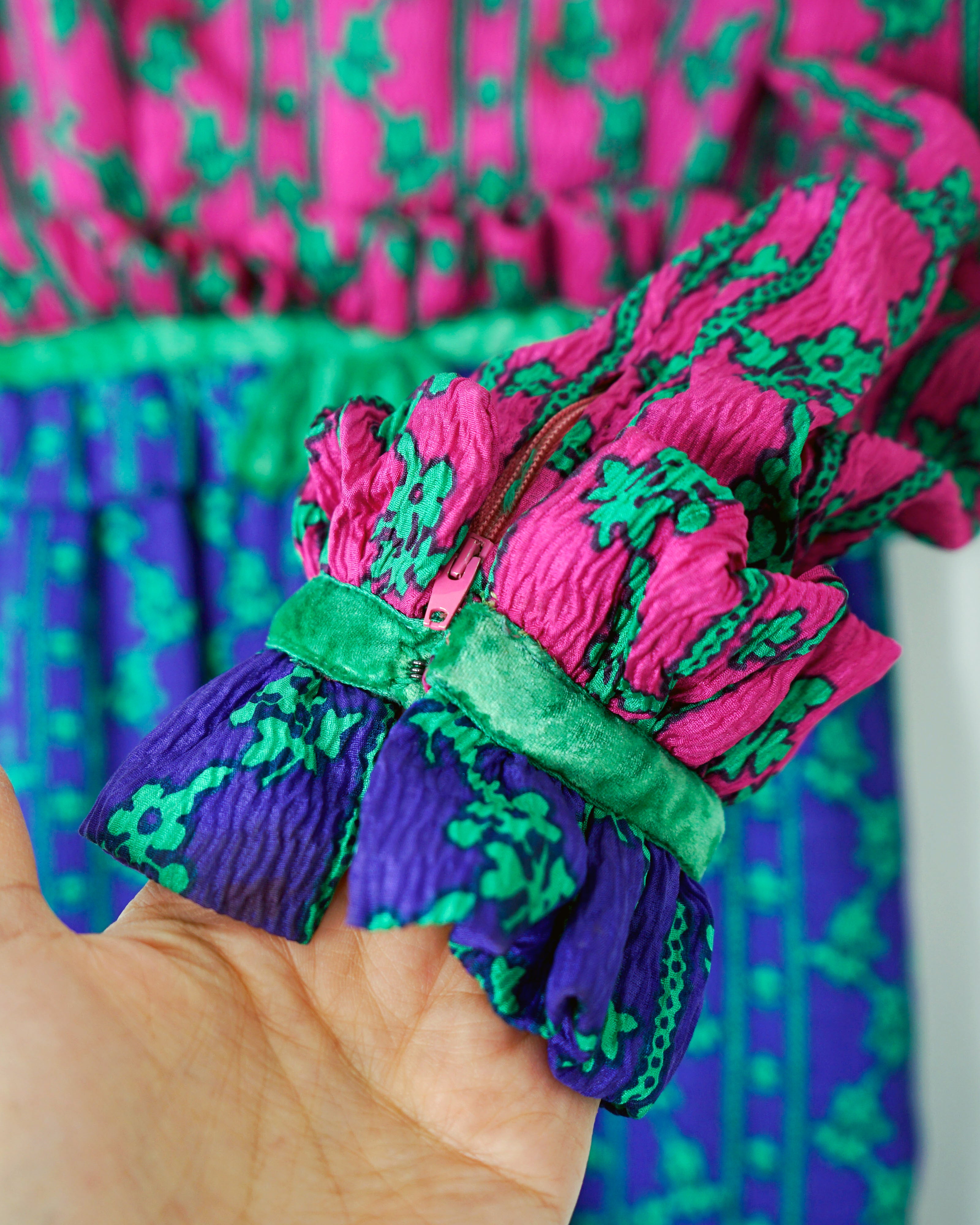 60s Geoffrey Beene Floral Crepe Crinkle Silk w Kelly Green Velvet Trim Dress