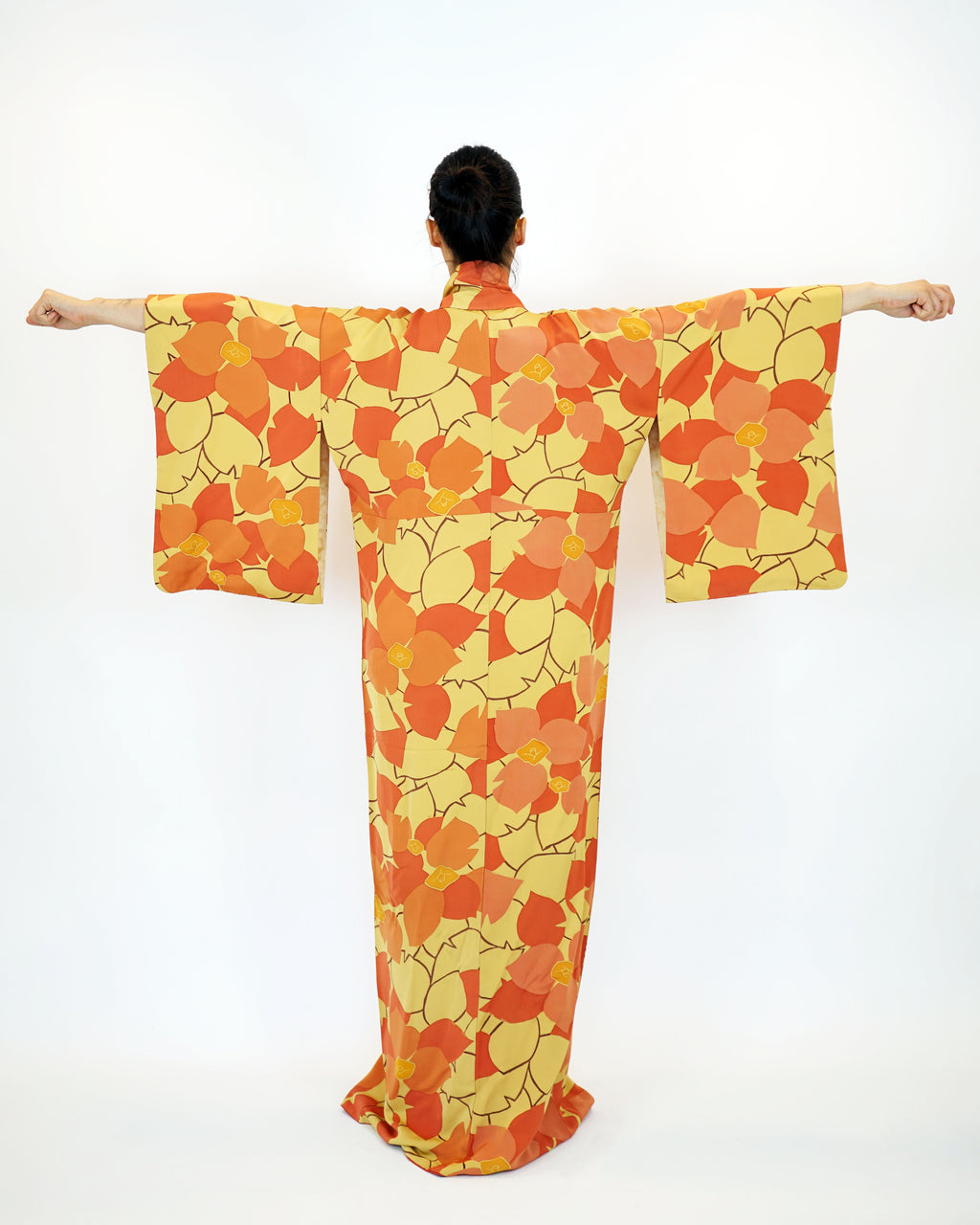 1970s Susohiki Kimono in Sunbaked Orange Marigold Leaves