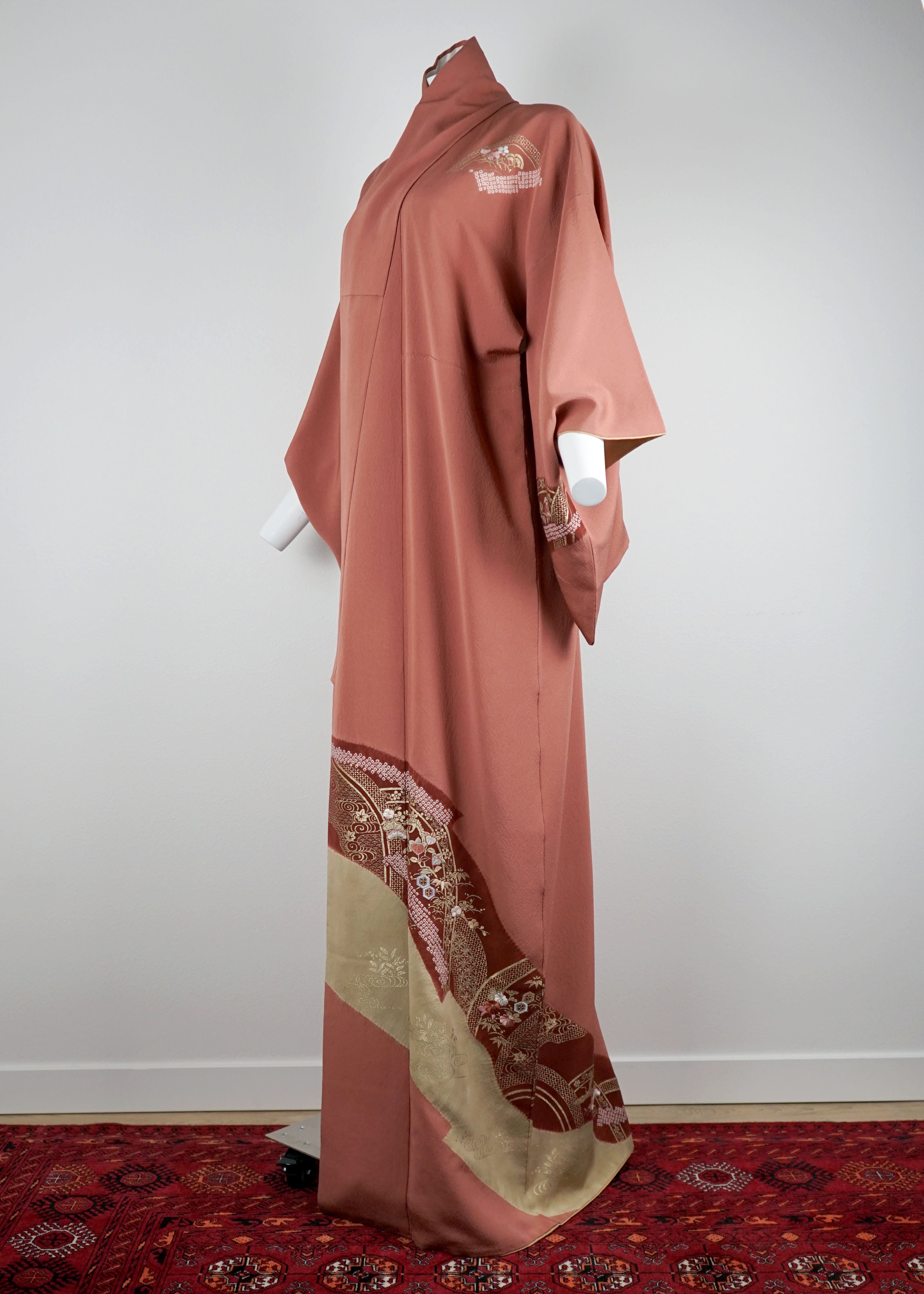 1960s tsukesage kimono with gold thread and embroidery 