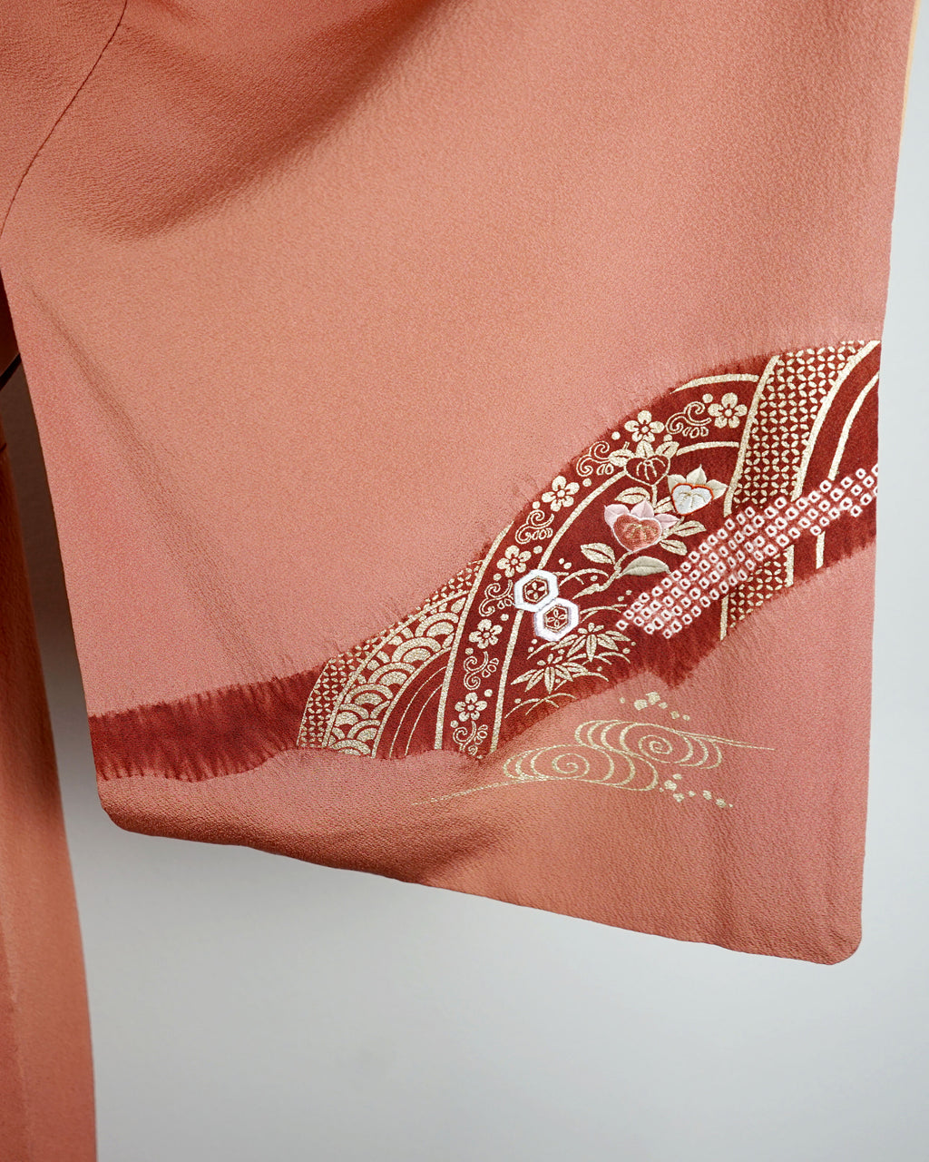 60s Tsukesage Mauve Maroon Gold Kimono w Embroidered Flowers