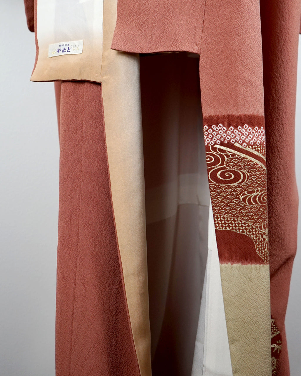 60s Tsukesage Mauve Maroon Gold Kimono w Embroidered Flowers