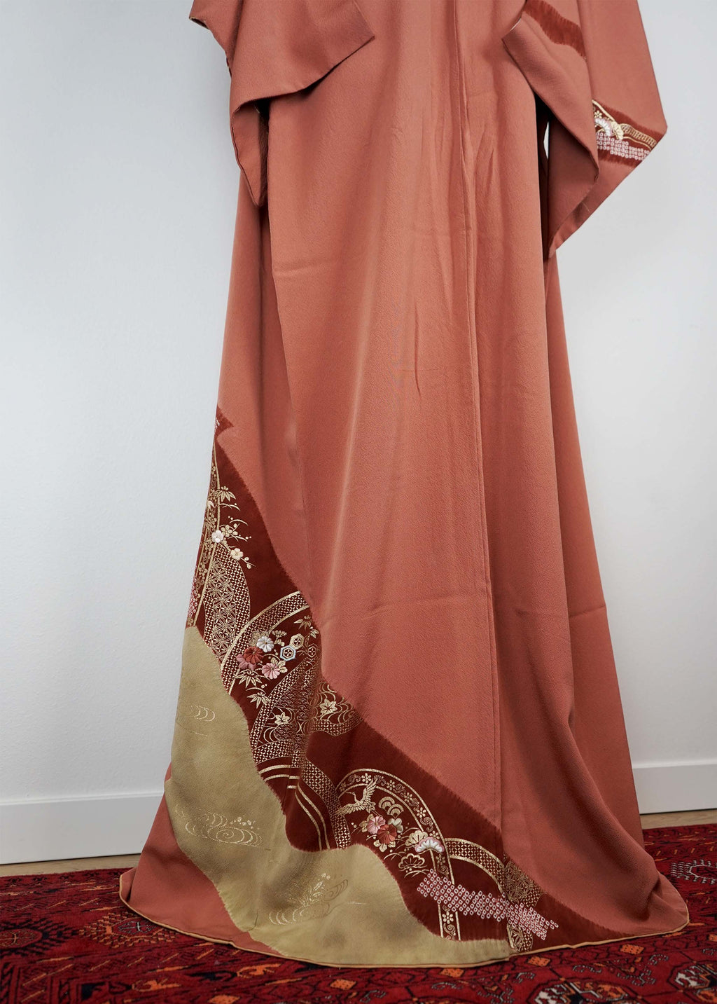 1960s tsukesage kimono with gold thread and embroidery 