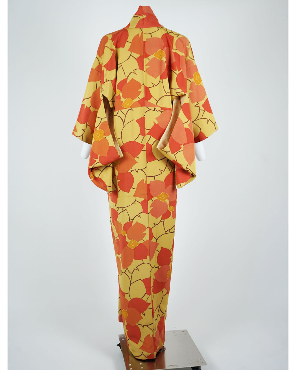 1970s Susohiki Kimono in Sunbaked Orange Marigold Leaves