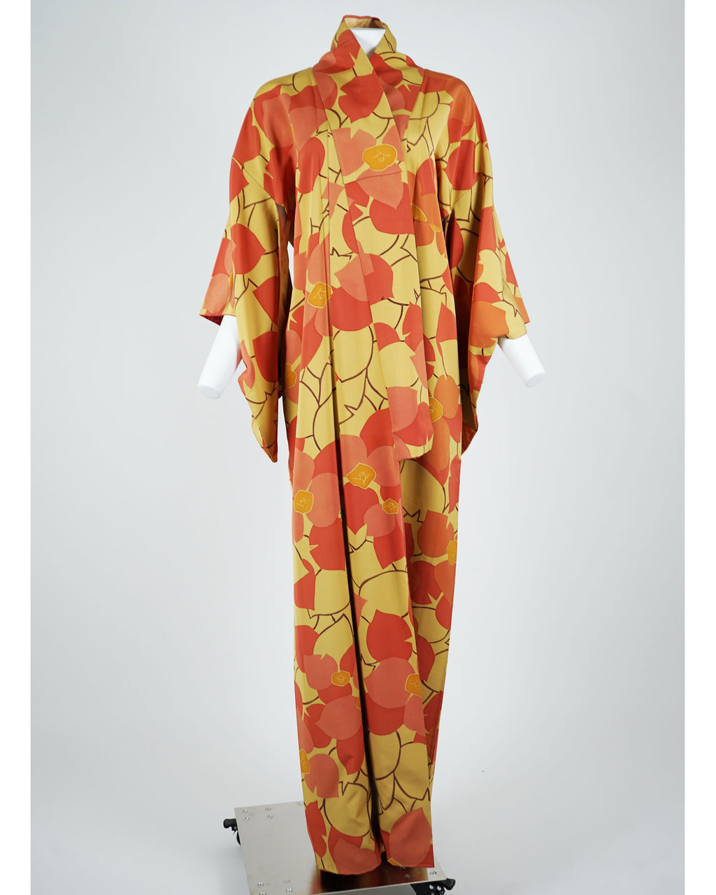 1970s Susohiki Kimono in Sunbaked Orange Marigold Leaves
