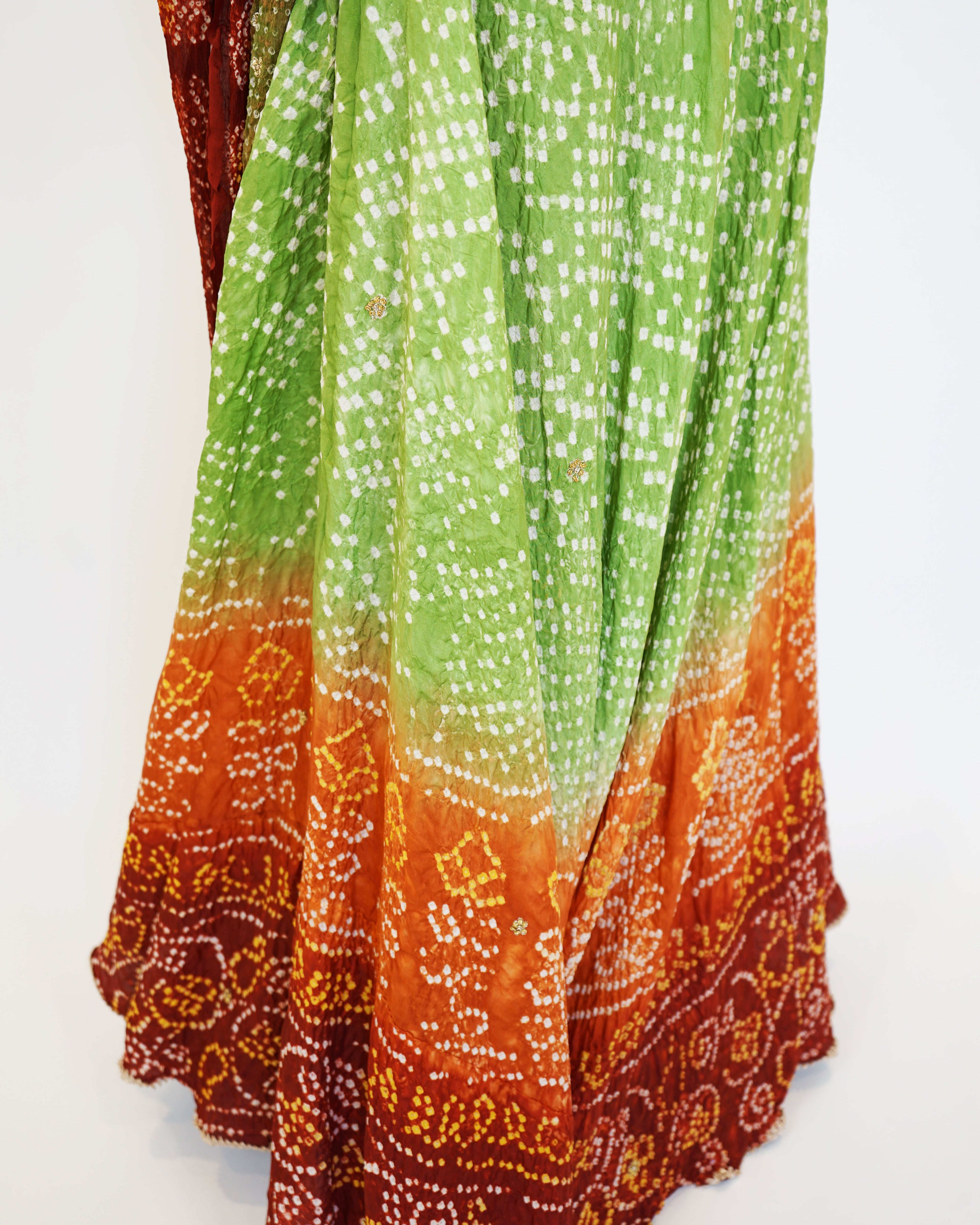 90s Bandhani Lehenga and Dupatta (Skirt & Scarf)