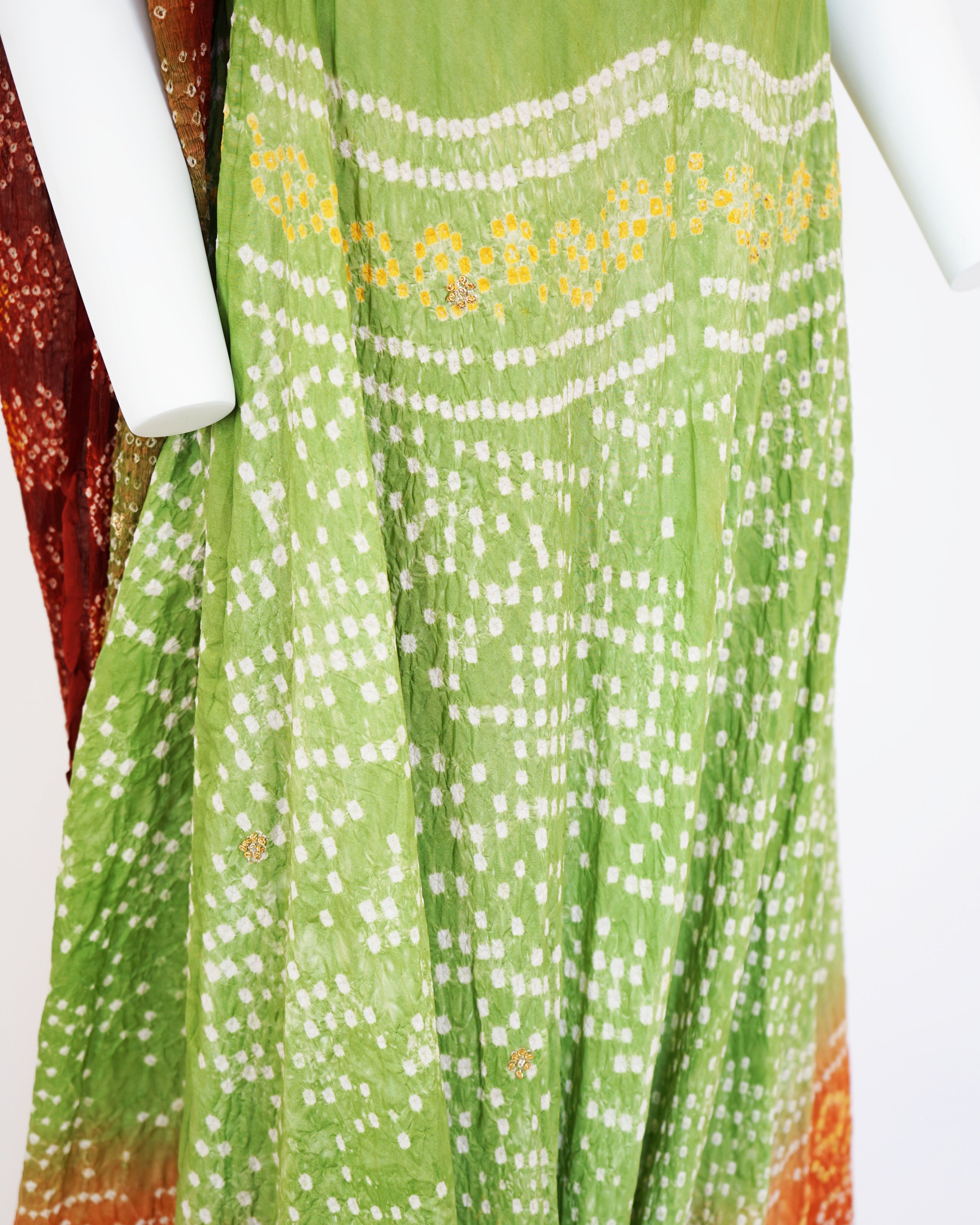 90s Bandhani Lehenga and Dupatta (Skirt & Scarf)