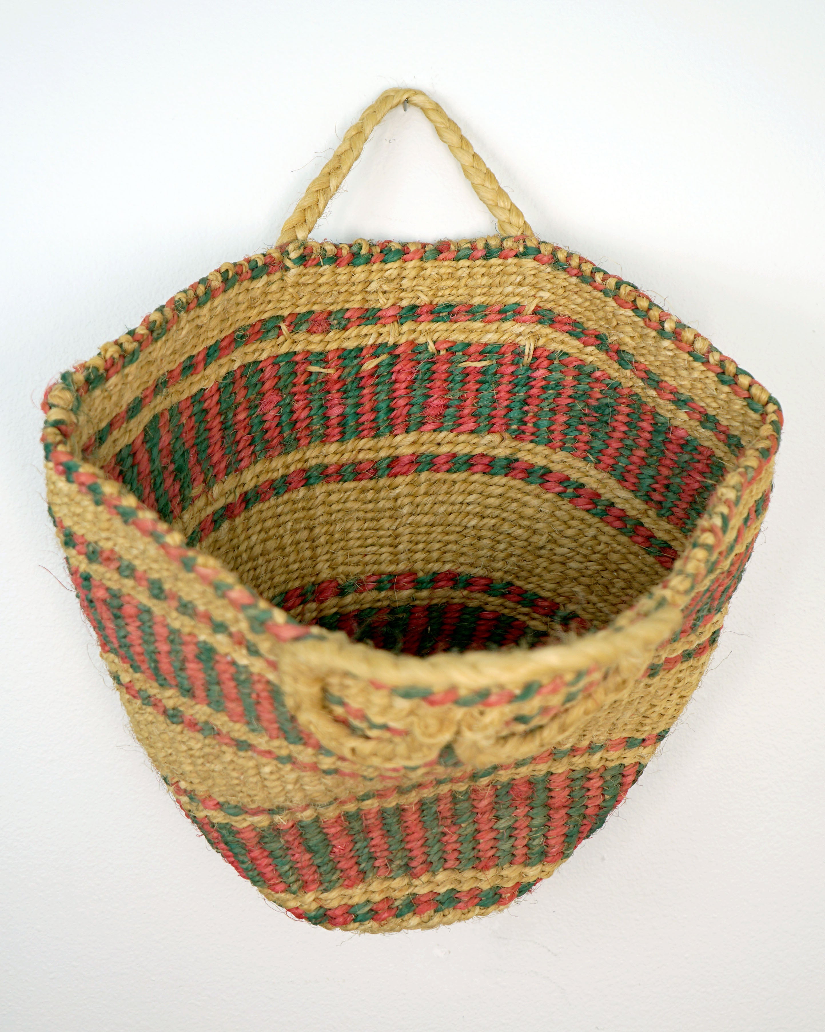 70s Straw Tote Bag with Heart Handles