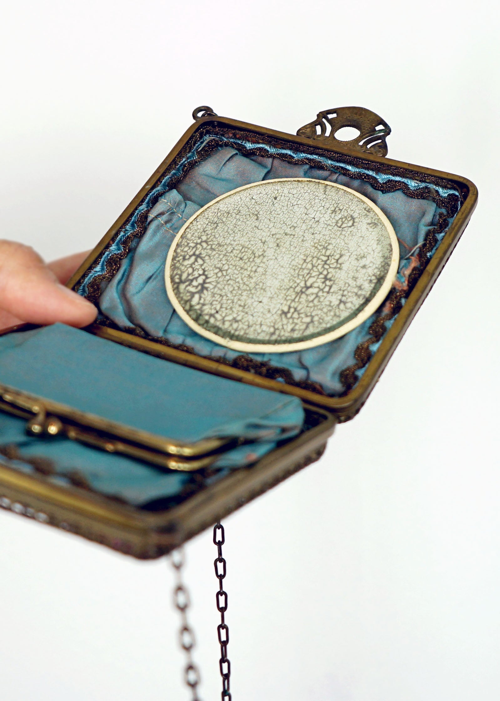 1910 Antique Art Nouveau Brass Clutch w Short Straps